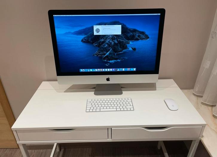 Imac 27 inch retina 5k 2020 met bureau, Computers en Software, Apple Desktops, Zo goed als nieuw, iMac, SSD, 3 tot 4 Ghz, 16 GB