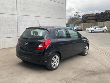 Opel Corsa 1.2 benzine 2013 met 118000km*Parkeersensor*airco, Auto's, Opel, Euro 5, 4 cilinders, Leder en Stof, Zwart