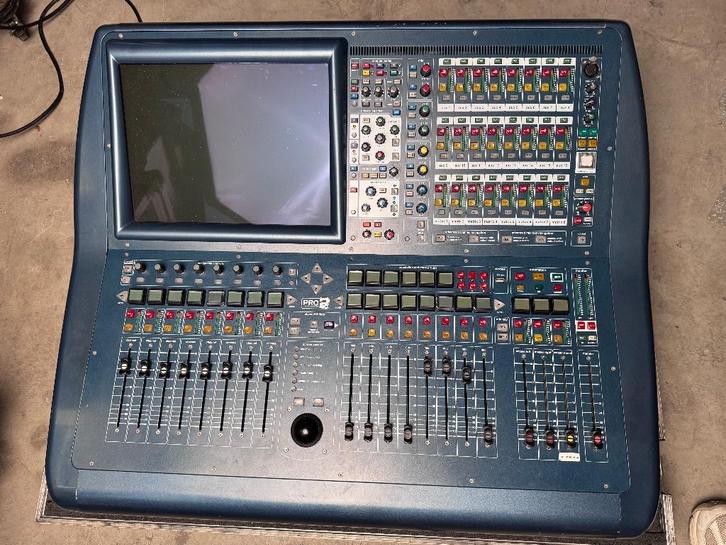 Midas PRO2C digitale mengtafel, Musique & Instruments, Tables de mixage, Comme neuf, 20 canaux ou plus, Entrée micro, Enlèvement