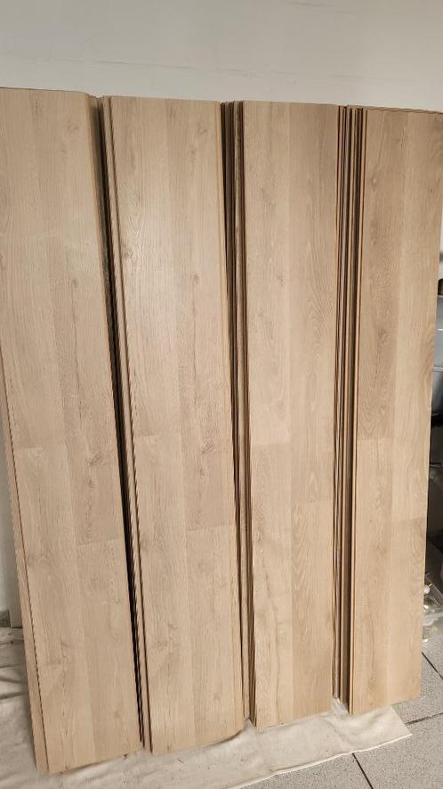 LAMINAAT Merk : Homebrand, kleur: natuurlijk hout - 8mm, Huis en Inrichting, Stoffering | Vloerbedekking, Gebruikt, Laminaat, Beige