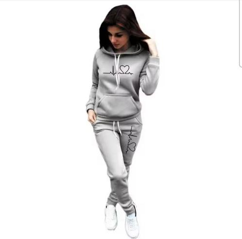 Dames Trainingspak – Stijlvol, Comfortabel & Trendy!, Kleding | Dames, Dames-kledingpakketten, Ophalen of Verzenden