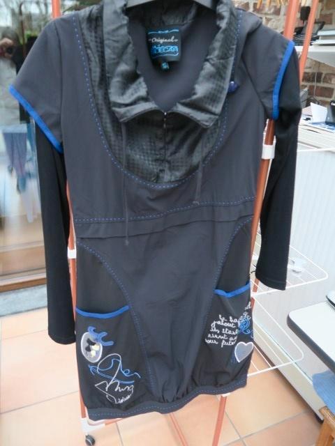 Speciaal kleedje zwart speciale bestikking Sidecar mt 36, Kleding | Dames, Jurken, Nieuw, Maat 36 (S), Overige kleuren, Knielengte