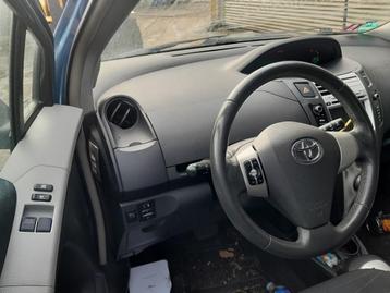 RAAMSCHAKELAAR Toyota Yaris II (P9) (192832) beschikbaar voor biedingen