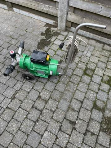 vijverstofzuiger beschikbaar voor biedingen