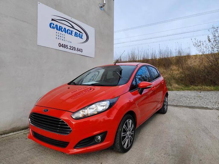 Ford Fiesta 1.2 Essence Euro 6b CT/Entretien, Auto's, Ford, Bedrijf, Fiësta, Benzine, Euro 6, Berline, 5 deurs, Handgeschakeld