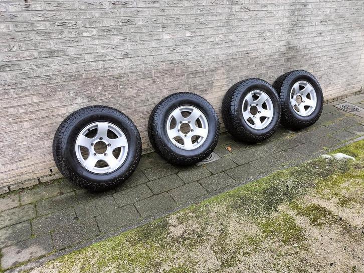 4x4 bandenset 15inch, Auto-onderdelen, Banden en Velgen, Band(en), 15 inch, 225 mm, Terreinwagen, Gebruikt, Ophalen