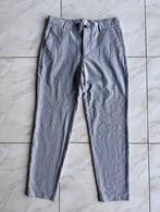 Pantalon court Bershka gris taille 38 (nr8089), Vêtements | Femmes, Culottes & Pantalons, Taille 38/40 (M), Gris, Enlèvement ou Envoi