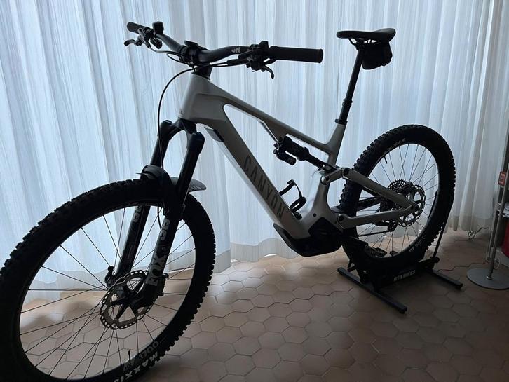 Canyon e-MTB full carbon Spectral On CF 9, Vélos & Vélomoteurs, Vélos | VTT & Mountainbikes, Neuf, Hommes, Autres marques, VTT tout suspendu