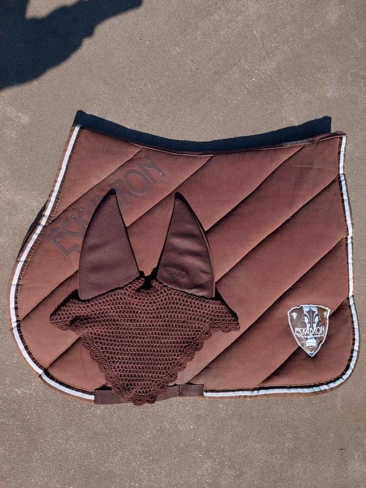 Eskadron Espresso polo pad zadeldek met soundless oornetje, Dieren en Toebehoren, Paarden en Pony's | Dekens en Dekjes, Gebruikt