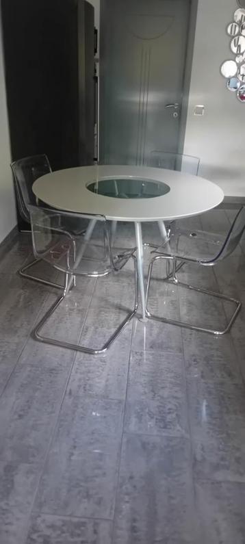 Table ronde svec 4 chaises, Maison & Meubles, Tables | Tables à manger, Enlèvement, Comme neuf