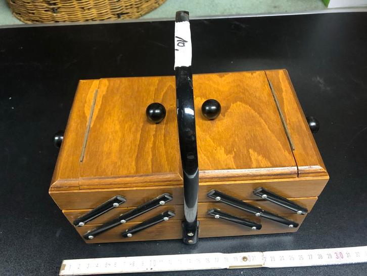 Wie houdt van oud / hout, Antiek en Kunst, Curiosa en Brocante, Ophalen of Verzenden
