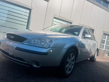 Ford Mondeo Mondeo 2.0 Trend beschikbaar voor biedingen