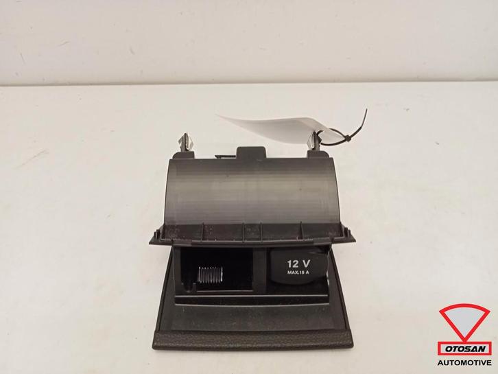 Mercedes C Klasse W204 Asbak 12V Achter A2048100130, Auto-onderdelen, Interieur en Bekleding, Mercedes-Benz, Gebruikt