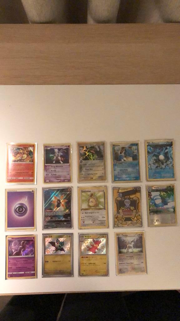 Diverse verzameling zeldzame Pokémonkaarten, Hobby en Vrije tijd, Verzamelkaartspellen | Pokémon, Zo goed als nieuw, Meerdere kaarten