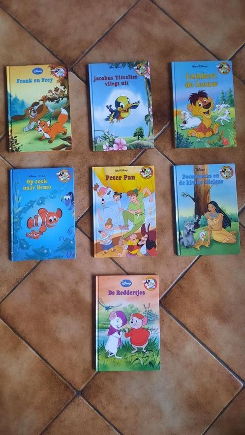 Disney boekenclub - 7 boeken, Boeken, Kinderboeken | Jeugd | onder 10 jaar, Gelezen, Ophalen of Verzenden