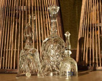 3 kristallen tafelbellen beschikbaar voor biedingen