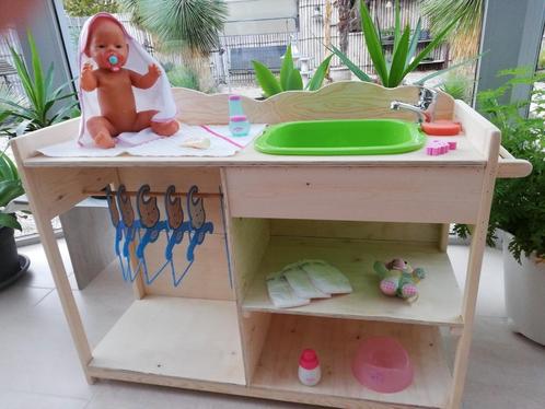 Nieuw groot houten poppen verzorgmeubel met inox kraan L 1.1, Enfants & Bébés, Jouets | Poupées, Neuf, Enlèvement