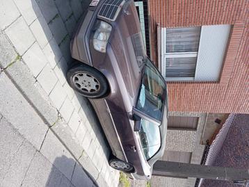 Mercedes 300 ce cabriolet sportline w124  ancêtre, Autos, Cabriolet, Carnet d'entretien, 2 portes, 6 cylindres