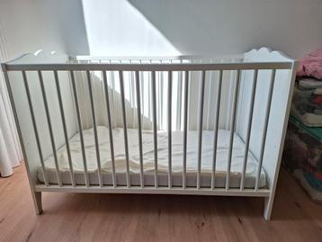 Babybed beschikbaar voor biedingen