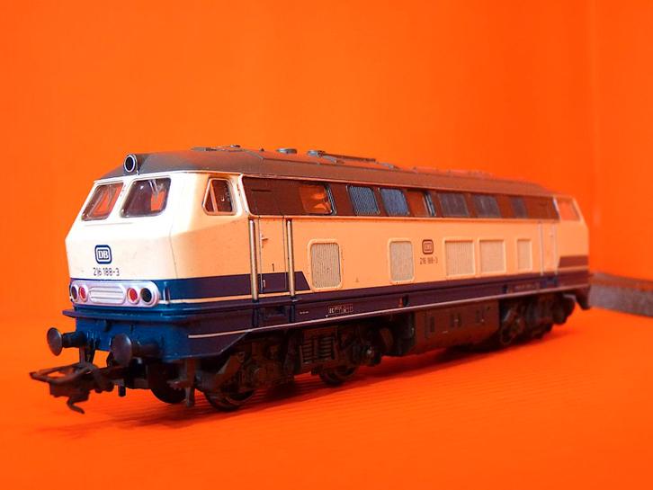Loco BR 216 Diesel DB MÄRKLIN 3374 - Delta-digitaal H0 1:87, Hobby en Vrije tijd, Modeltreinen | H0, Gebruikt, Locomotief, Wisselstroom