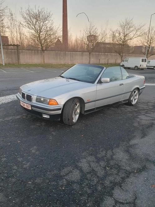 BMW 318i cabriolet e36, Autos, BMW, Particulier, Bluetooth, Vitres électriques, Intérieur cuir, USB, Électrique, Cabriolet, Cuir