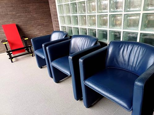 3 fauteuils Saga 888 de Leolux en cuir bleu 7013, Maison & Meubles, Fauteuils, Utilisé, Cuir, 50 à 75 cm, Moins de 75 cm, Enlèvement