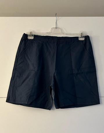 Donkerblauwe short