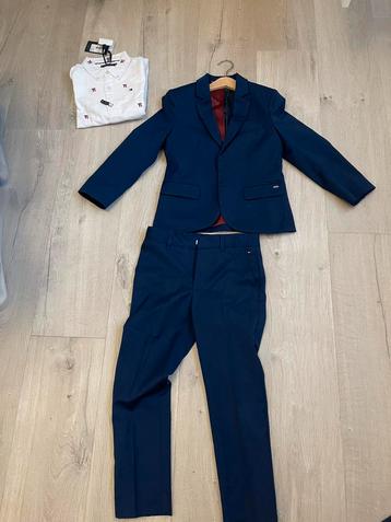Costume et chemise Tommy Hilfiger MT128, Neuf, Garçon, Enlèvement ou Envoi, Ensemble