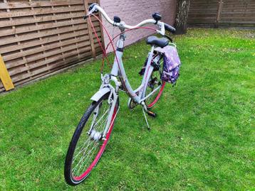 Dames fietsen beschikbaar voor biedingen