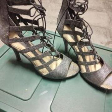 Speciale Dames schoenen en laarzen maat 41 beschikbaar voor biedingen