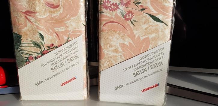 Tenture Satin de belle qualité, Huis en Inrichting, Stoffering | Gordijnen en Lamellen, Nieuw, 200 cm of meer, 100 tot 150 cm