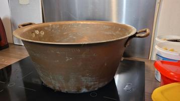 Antieke gele koperen jambak beschikbaar voor biedingen