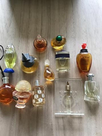Lot pour collectionneurs de véritables miniatures de parfum, Enlèvement ou Envoi, Comme neuf
