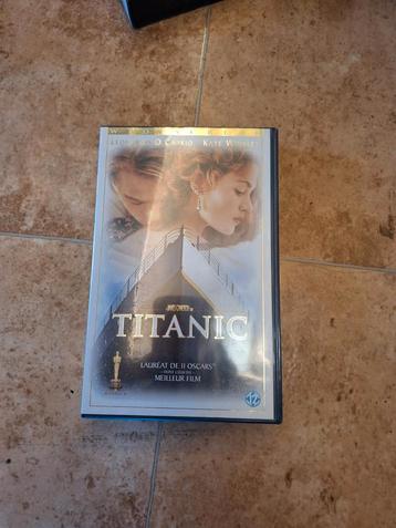  VHS — Titanic (1997, VF) beschikbaar voor biedingen