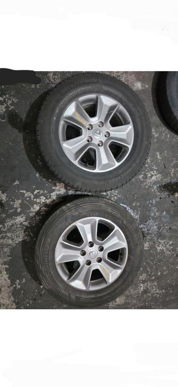 3 jantes allu dacia duster  beschikbaar voor biedingen