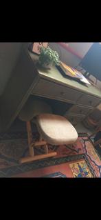 Groene rotan bureau (+salontafel gratis erbij), Huis en Inrichting, Bureaus, Ophalen, Gebruikt, Bureau