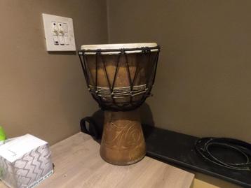 Djembe Middelmatig + Klein beschikbaar voor biedingen