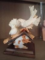 Beeld twee duiven op een dak, Verzamelen, Ophalen, Zo goed als nieuw
