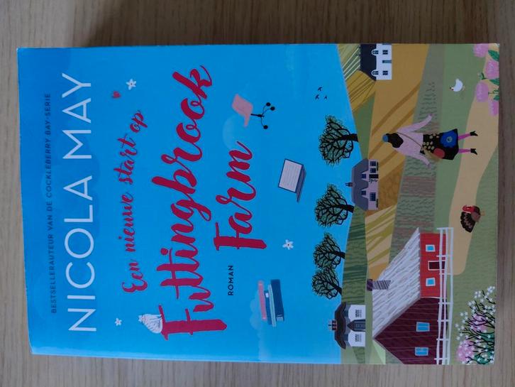 Nicola May - Een nieuwe start op Futtingbrook Farm, Boeken, Romans, Zo goed als nieuw, Ophalen of Verzenden