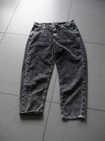 *VAL* HOB velourse broek, dames. mt 27  beschikbaar voor biedingen