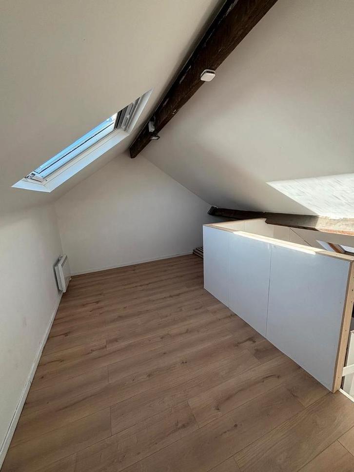 Studio à louer Ville Haute - Charleroi, Immo, Appartements & Studios à louer, Charleroi, 20 à 35 m²