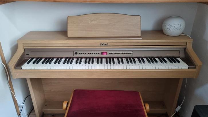 Piano digital Roland HP2
- à réparer, Muziek en Instrumenten, Piano's, Gebruikt, Piano, Overige kleuren, Digitaal, Ophalen