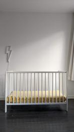 Wit babybed / ledikant Gulliver (Ikea) + matras + aerosleep, Kinderen en Baby's, Gebruikt, Minder dan 70 cm, Minder dan 140 cm