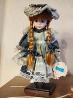 Porseleinen pop uit The Promenade Collection - Vintage., Antiek en Kunst, Ophalen