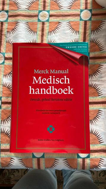 Merck Manual Medisch handboek beschikbaar voor biedingen