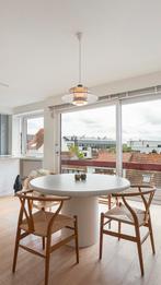 Witte mortextafel (diameter 130cm, hoogte 75cm), Huis en Inrichting, Tafels | Eettafels, Ophalen, 100 tot 150 cm, Rond, Zo goed als nieuw