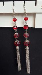 Oorbellen, Handtassen en Accessoires, Oorbellen, Ophalen, Zo goed als nieuw, Rood, Hangers