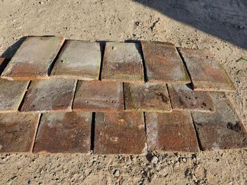 Bourgondische tegelpannen +- 100 stuks, Doe-het-zelf en Bouw, Ophalen, Gebruikt, Minder dan 5 m², Dakpannen