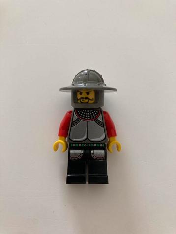 Lego Knight 1 minifig beschikbaar voor biedingen