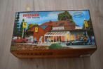 Vollmer 5606 Ferrari showroom met Ferrari testarossa zeltsaa, Ophalen of Verzenden, Nieuw, Gelijkstroom of Wisselstroom, Brug, Tunnel of Gebouw